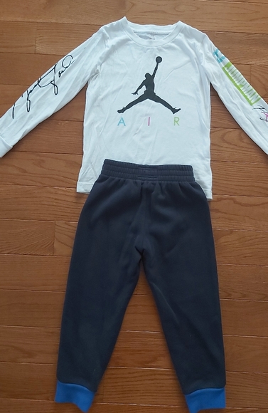 Cute boys Jordan matching set - Picture 3 of 3